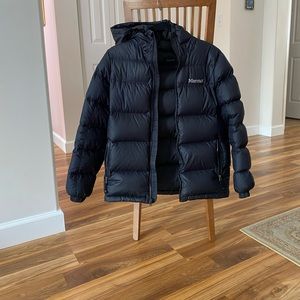 Marmot 700 fill puffer coat